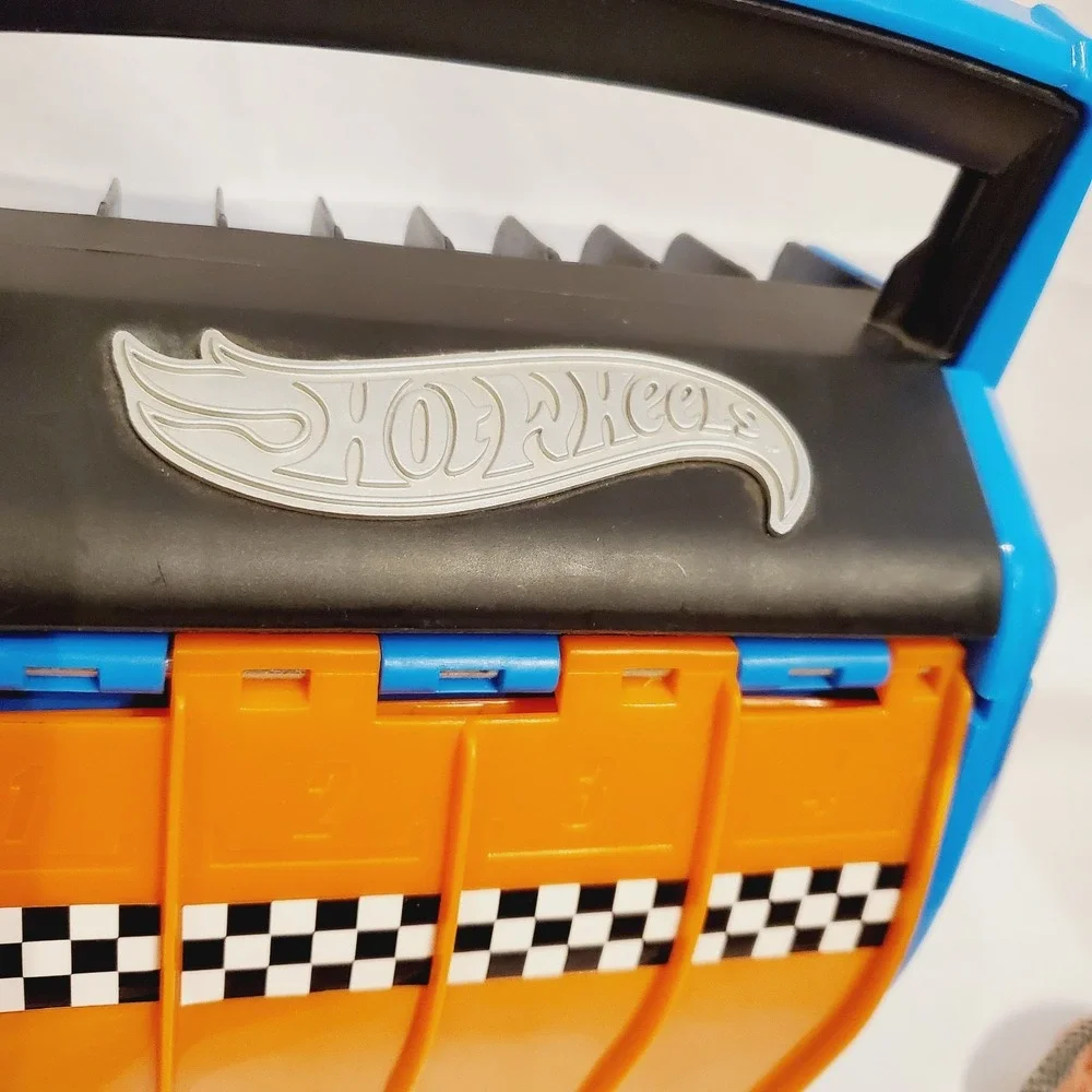 Hot Wheels Store N Go Multi Launcher 20 Car Storage Case 4 Way Race Track Blue